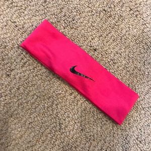 Nike headband